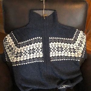 Men’s zip sweater